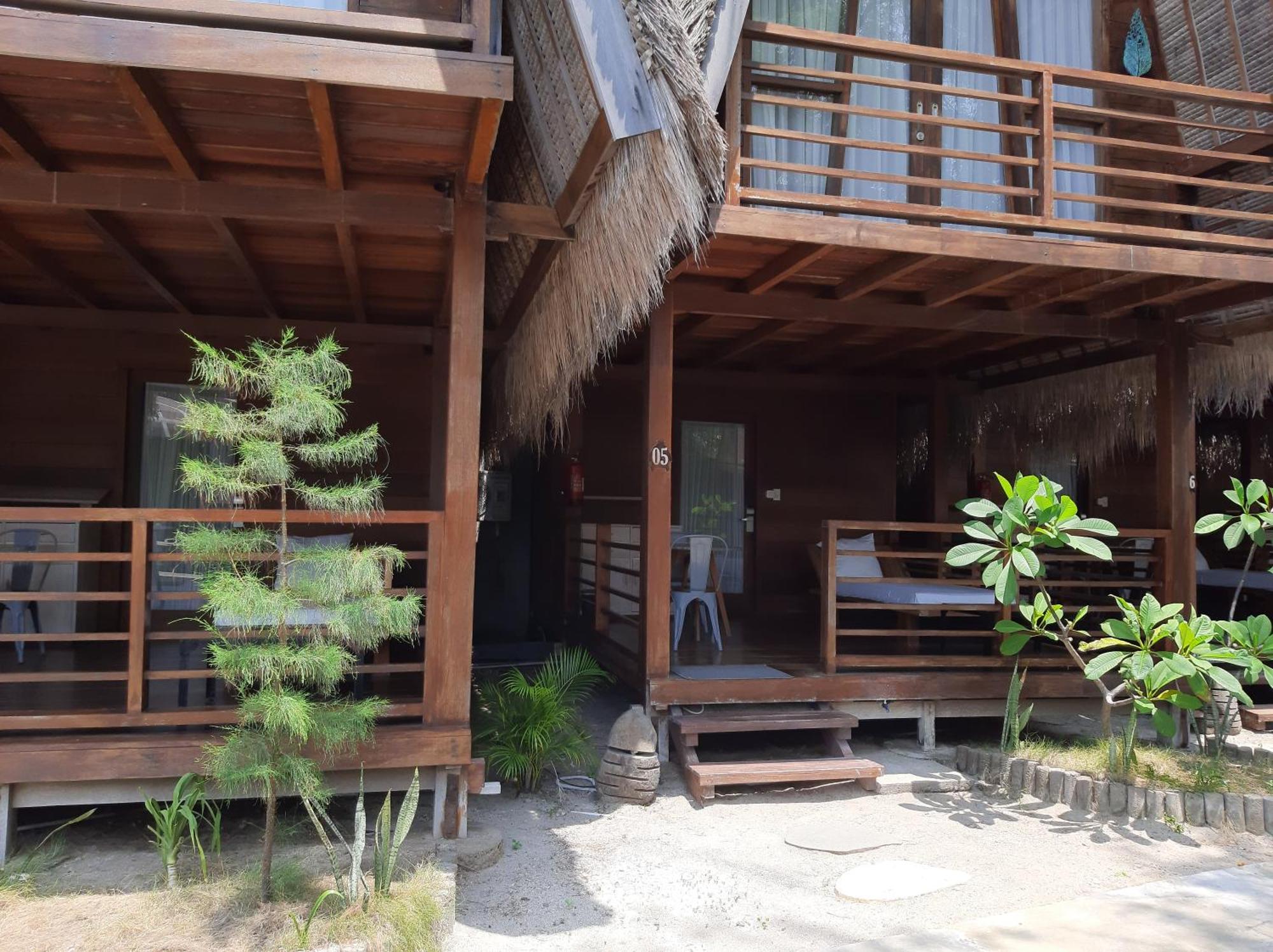 Mola2 Resort Gili Air Buitenkant foto