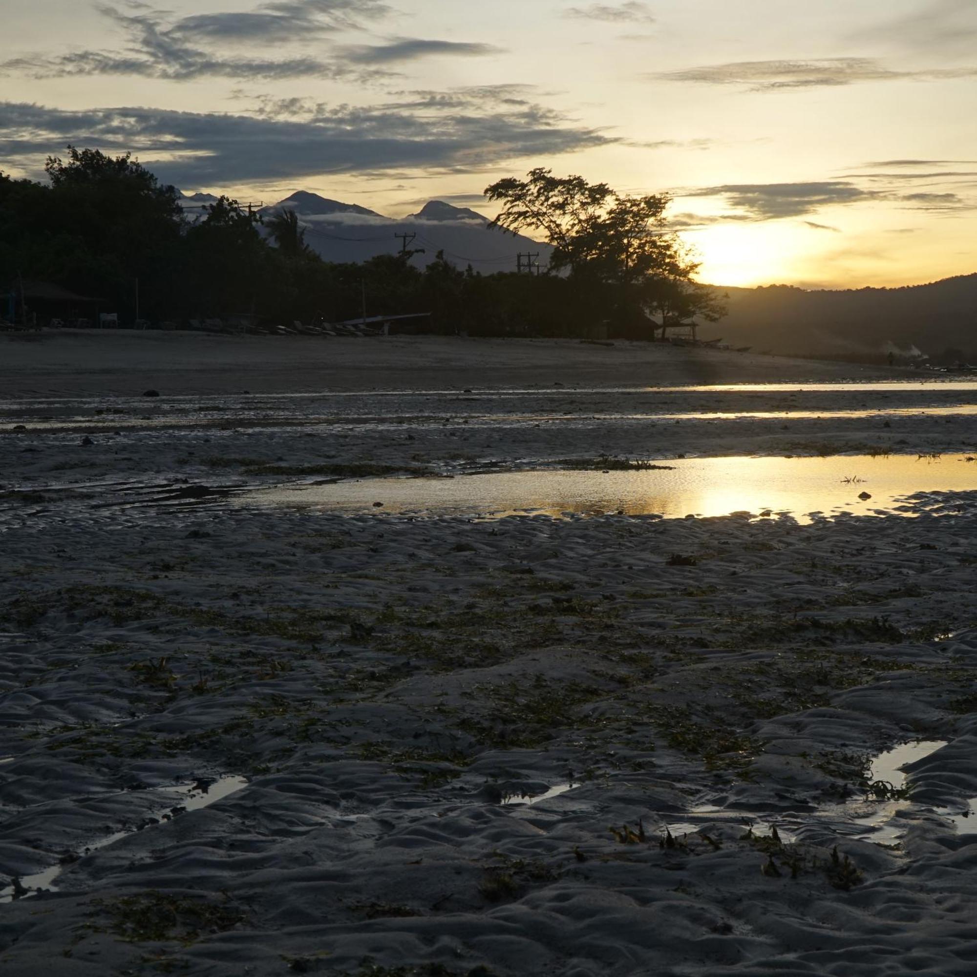 Mola2 Resort Gili Air Buitenkant foto