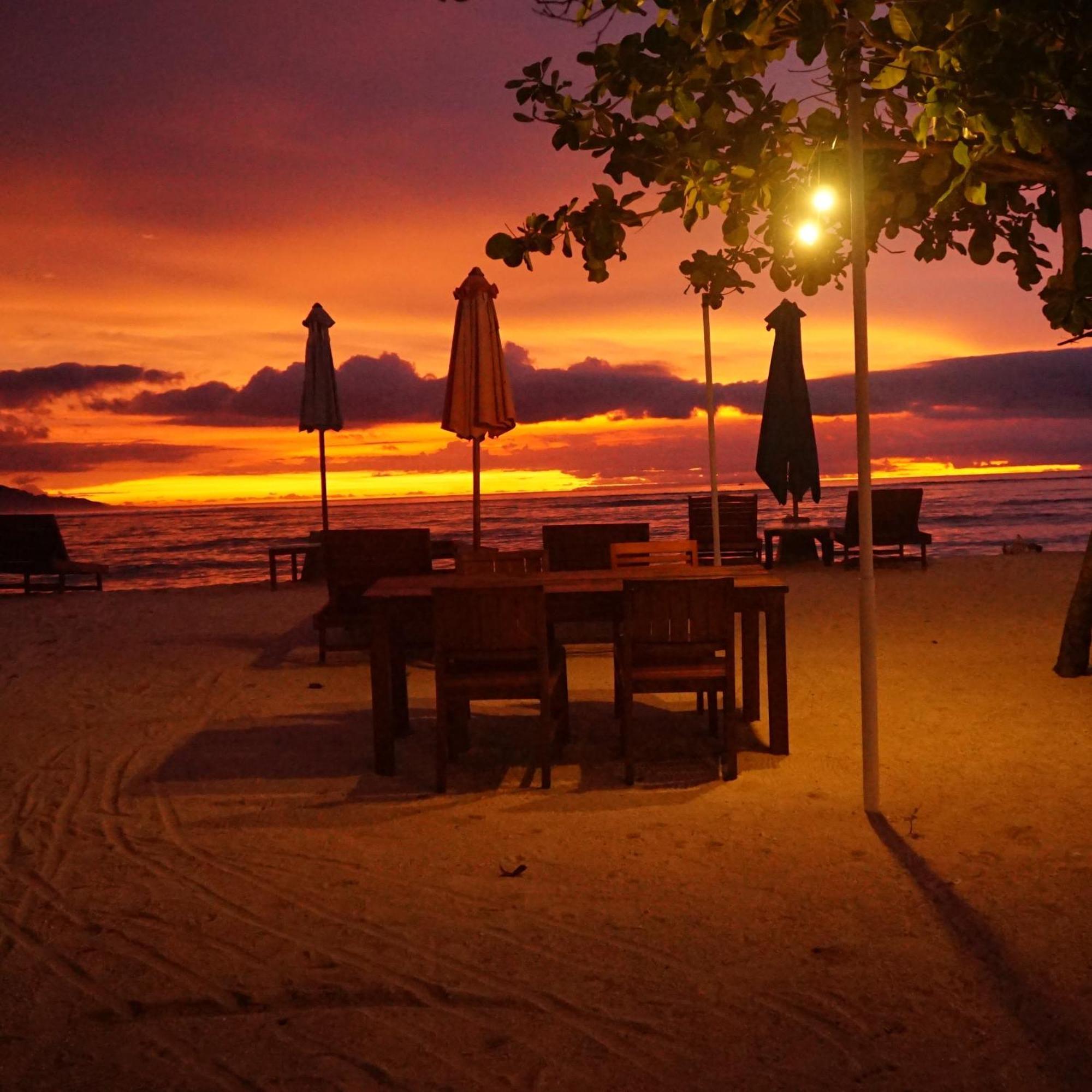 Mola2 Resort Gili Air Buitenkant foto